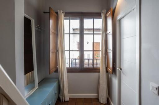 Life M&P Apartment Севиля Екстериор снимка