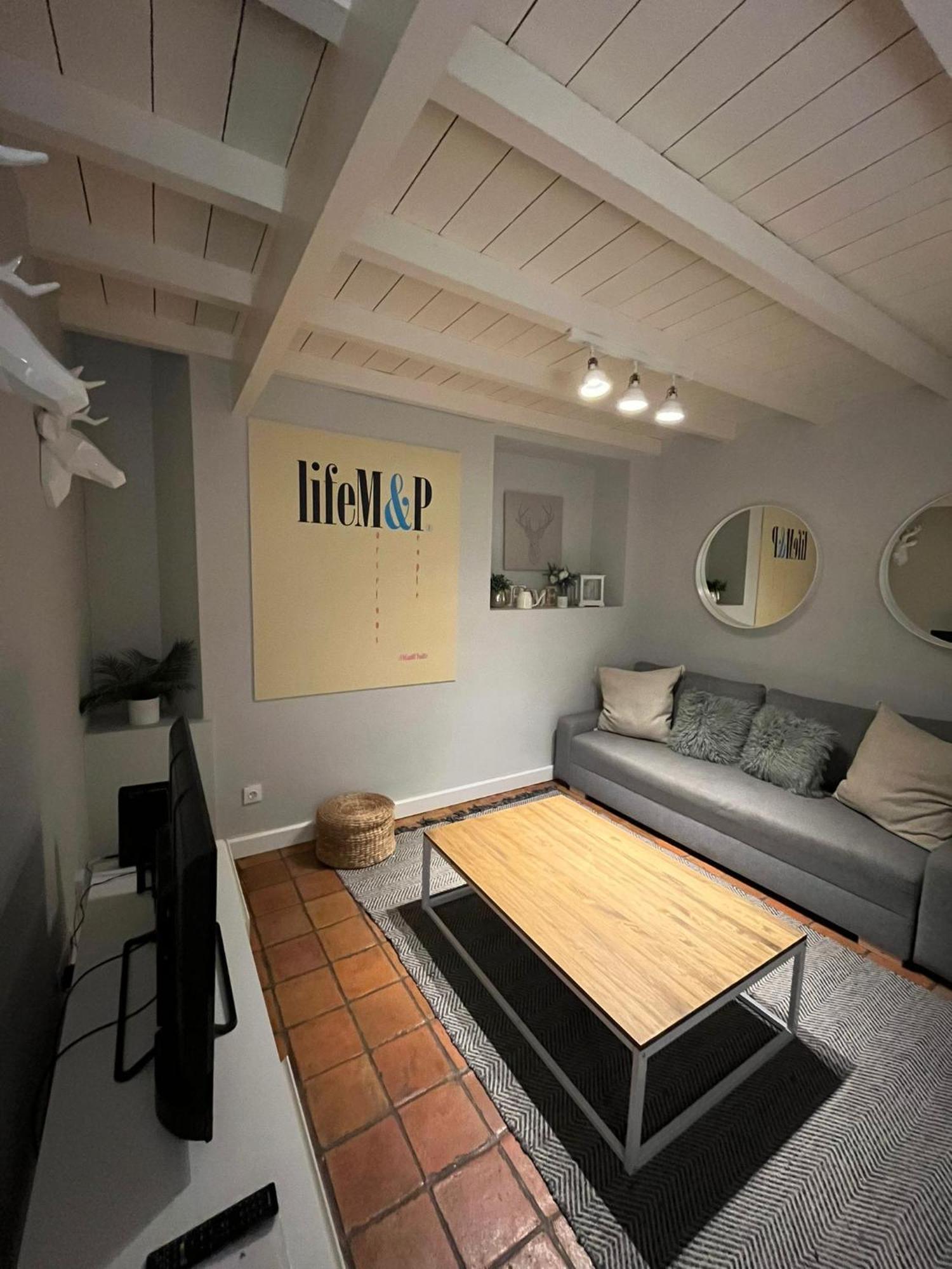 Life M&P Apartment Севиля Екстериор снимка